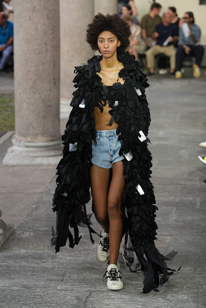 28.DE RERUM NATURA. NABA Fashion Show 2025-Milano_María Del Mar Aviles Gomez